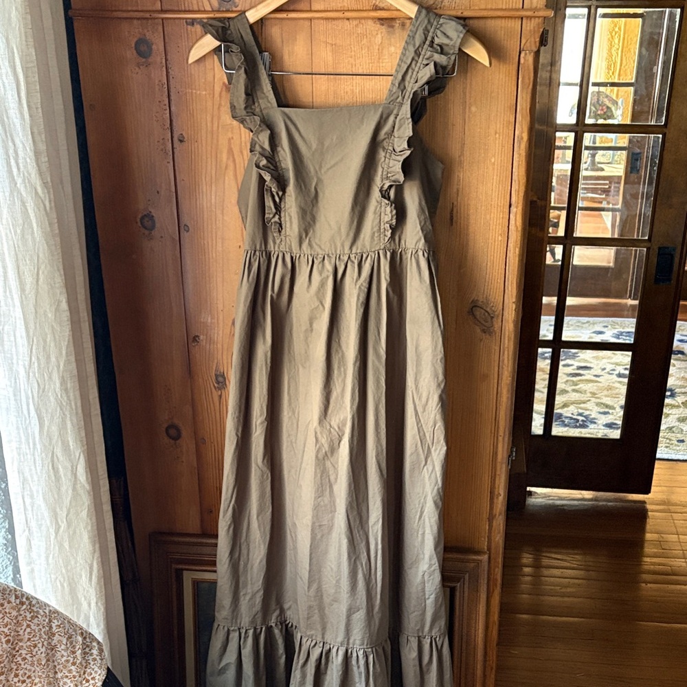 Neuflora Dress in Olive